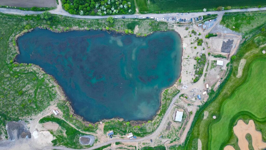 Jezero - Photo 2